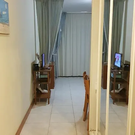 Διαμέρισμα Beautiful With Sea View Iv *